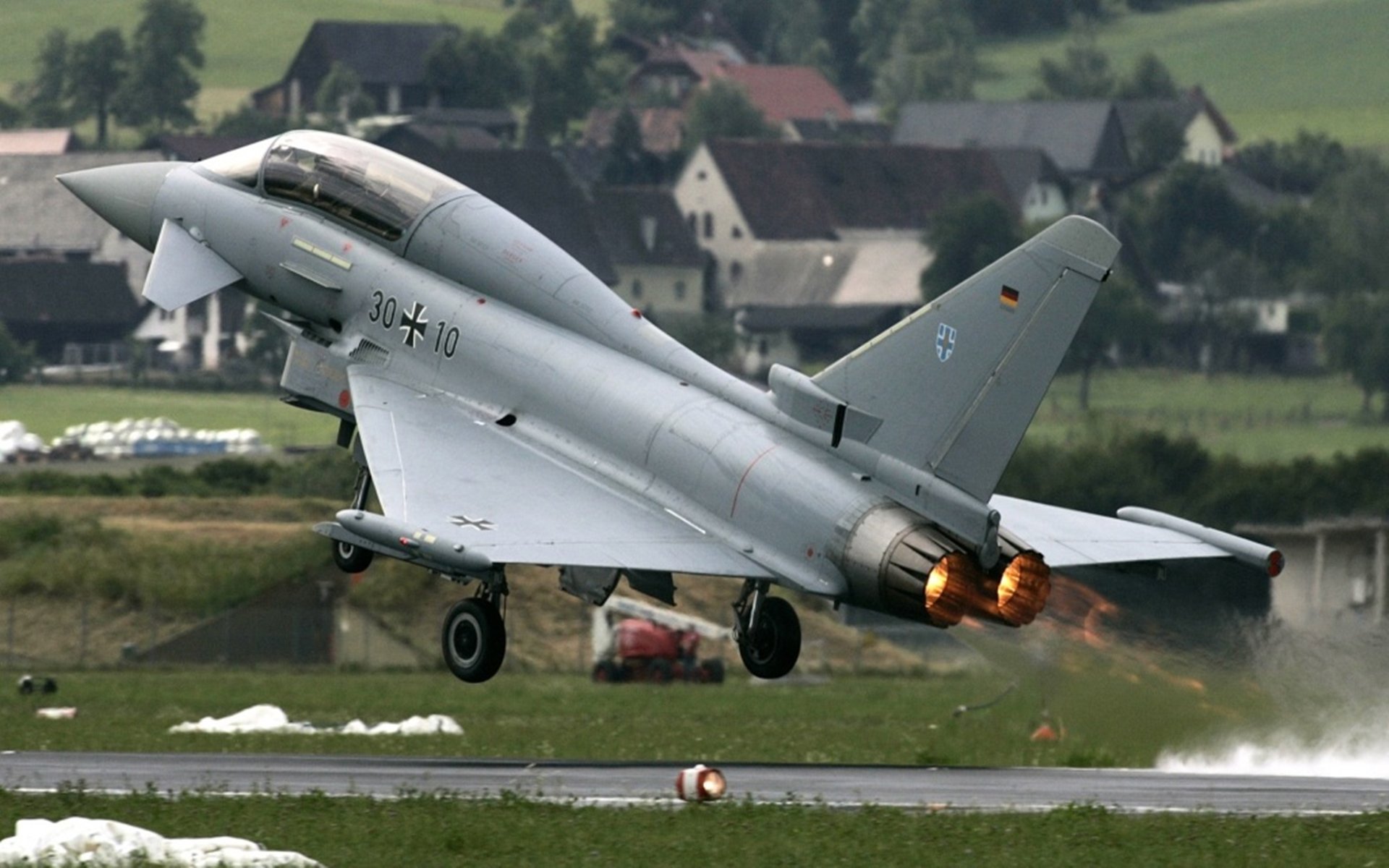 国足比赛红黄牌影响因素追踪,足球比赛红黄牌的作用